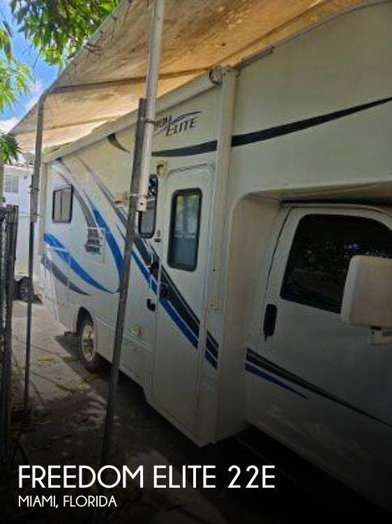 Used 2014 Thor Motor Coach Freedom Elite 22e available in Miami, Florida