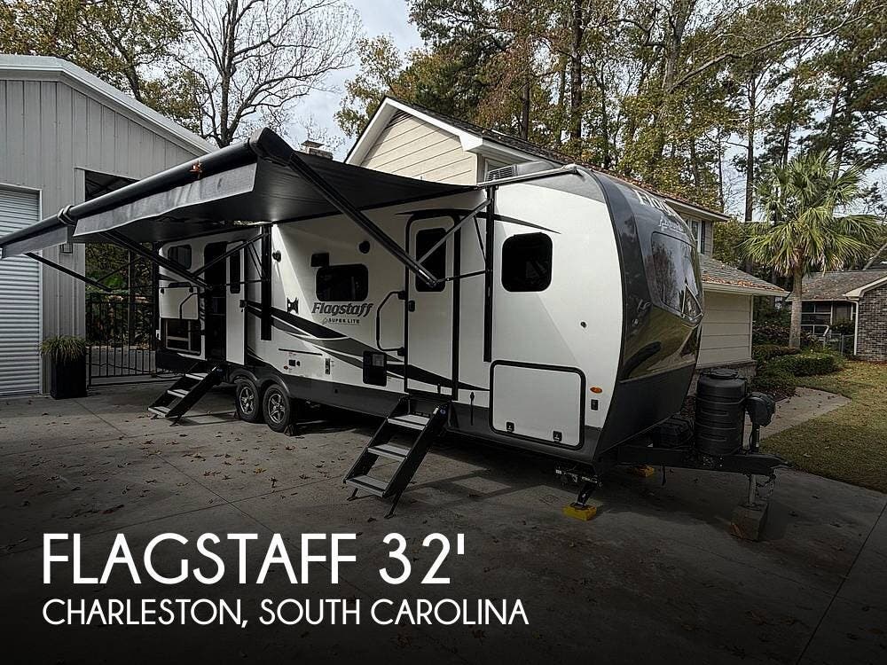 Used 2023 Forest River Flagstaff SUPER LITE 27BHWS available in Charleston, South Carolina