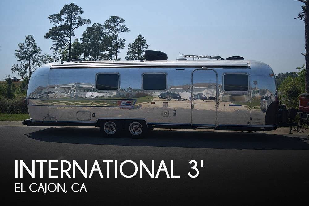 Used 1975 Airstream International Sovereign 31 Twin Rear Bath available in El Cajon, California