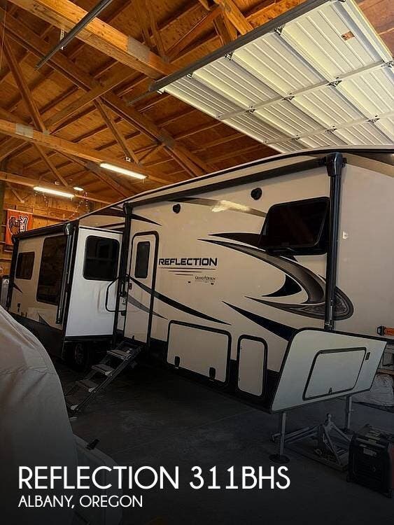 Used 2022 Grand Design Reflection 311BHS available in Albany, Oregon