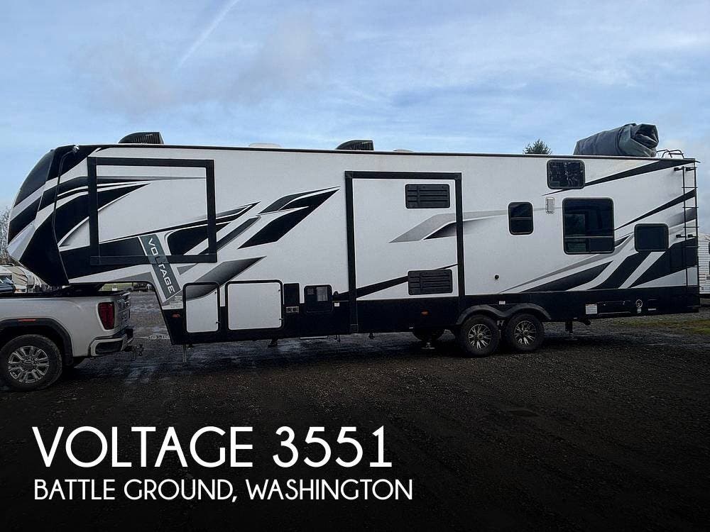 Used 2022 Dutchmen Voltage 3551 available in Battle Ground, Washington