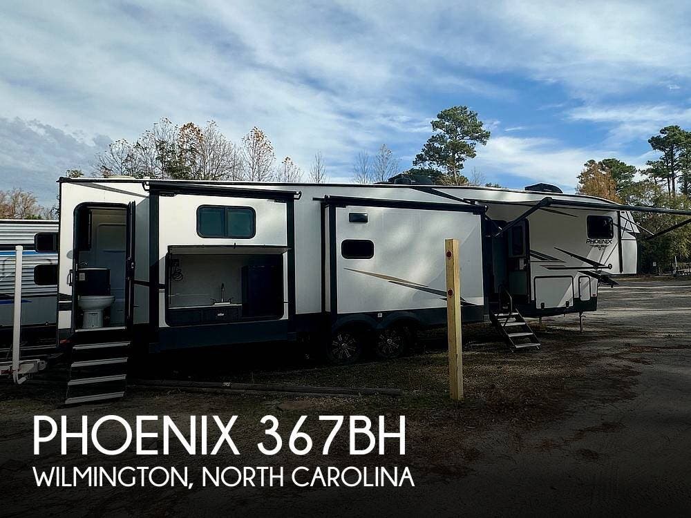 Used 2021 Shasta Phoenix 367BH available in Wilmington, North Carolina