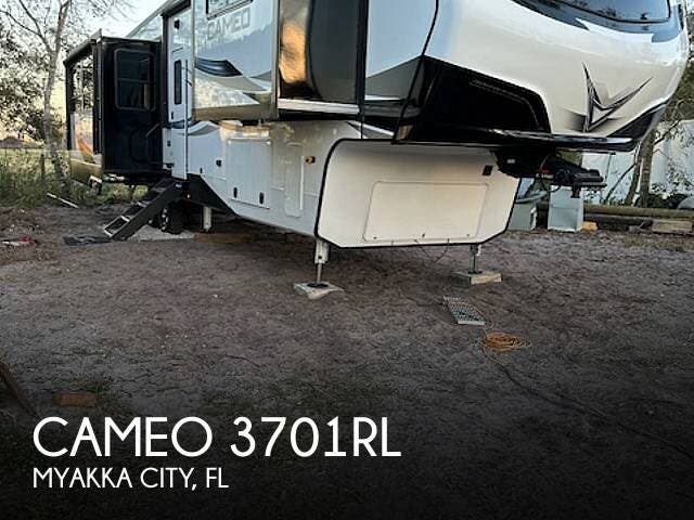 Used 2022 CrossRoads Cameo 3701RL available in Myakka City, Florida
