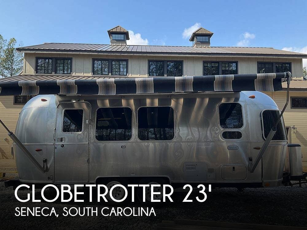 Used 2020 Airstream Globetrotter 23FB Twin available in Seneca, South Carolina