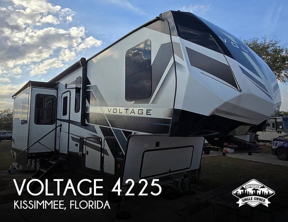Used 2023 Dutchmen Voltage 4225 available in Kissimmee, Florida