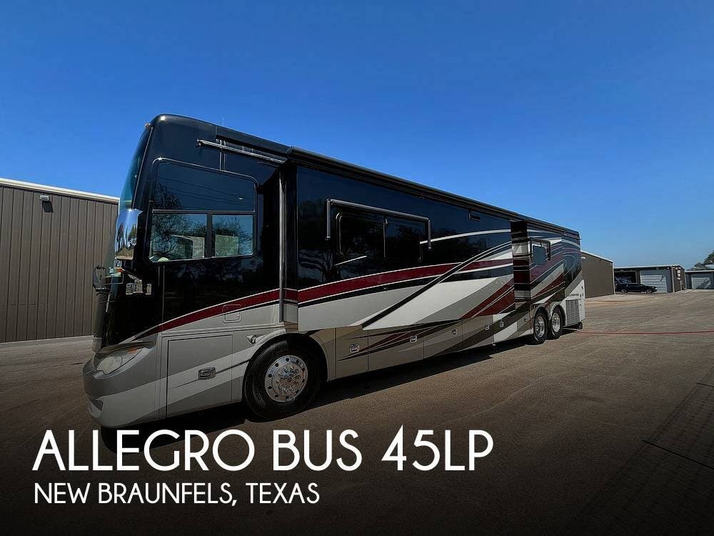 Used 2016 Tiffin Allegro Bus 45LP available in New Braunfels, Texas