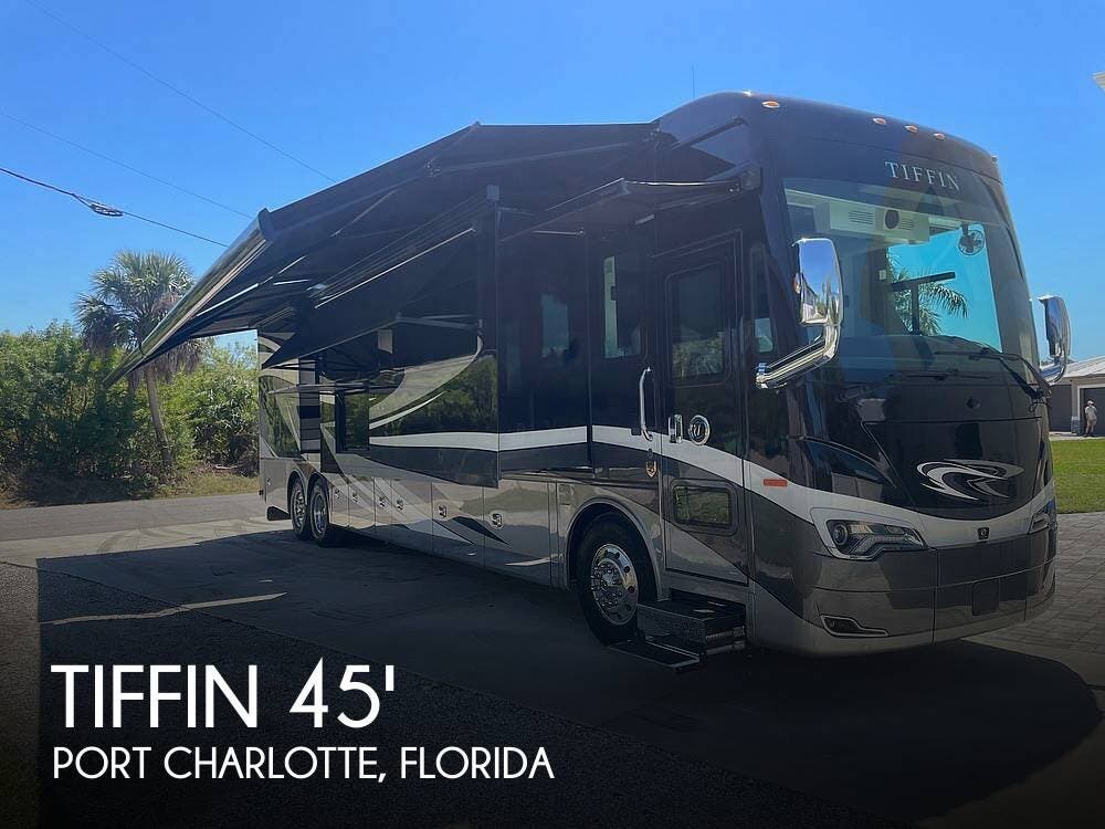 Used 2022   Tiffin Allegro Bus 45FP available in Port Charlotte, Florida