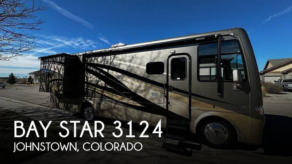 Used 2015 Newmar Bay Star 3124 available in Johnstown, Colorado
