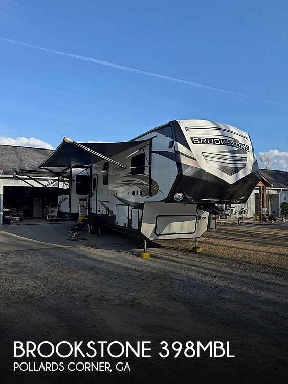 Used 2020 Coachmen Brookstone 398Mbl available in Appling, Georgia