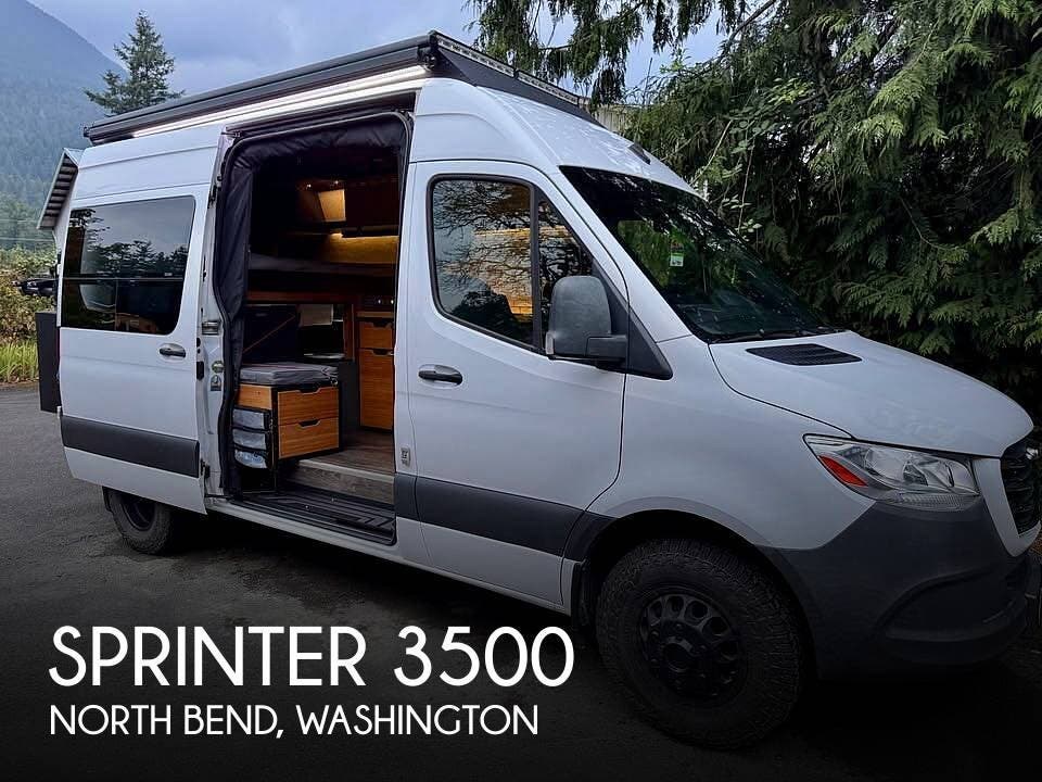 Used 2019 Freightliner  Sprinter 3500 available in North Bend, Washington