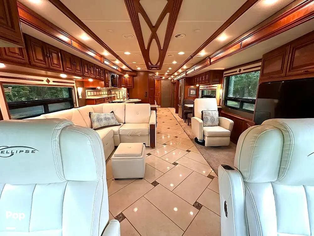 Used 2014 Itasca Ellipse 42QD available in Graham, Washington