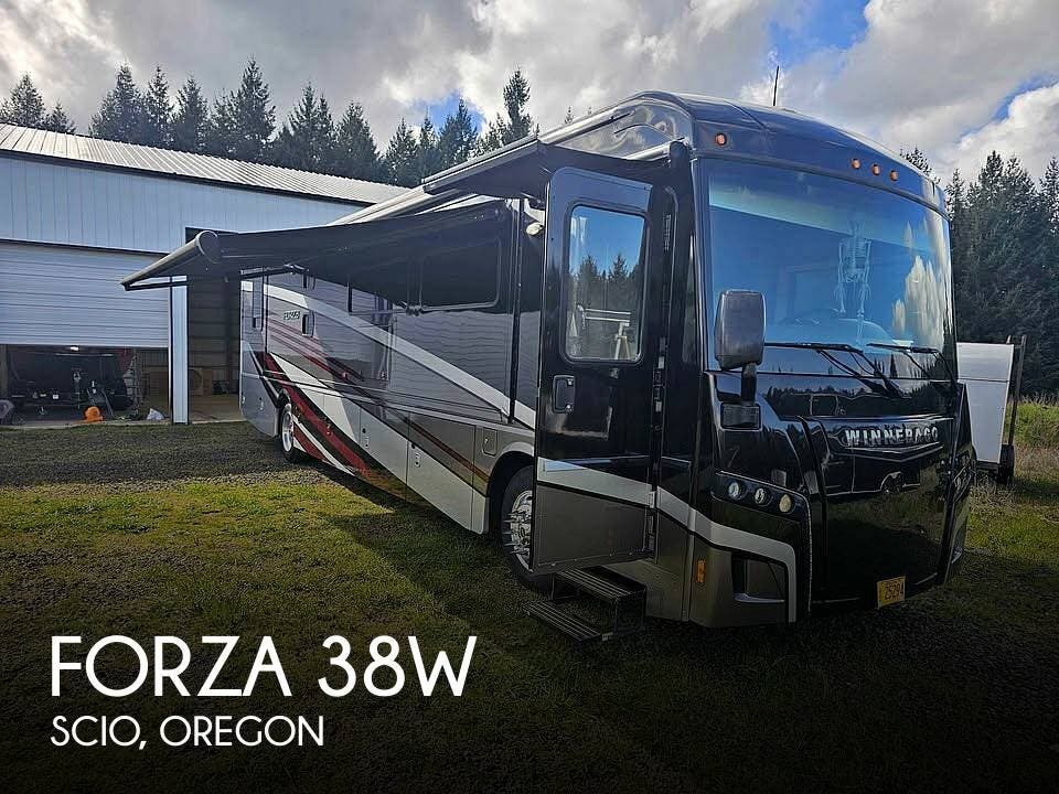 Used 2018 Winnebago Forza 38w available in Scio, Oregon