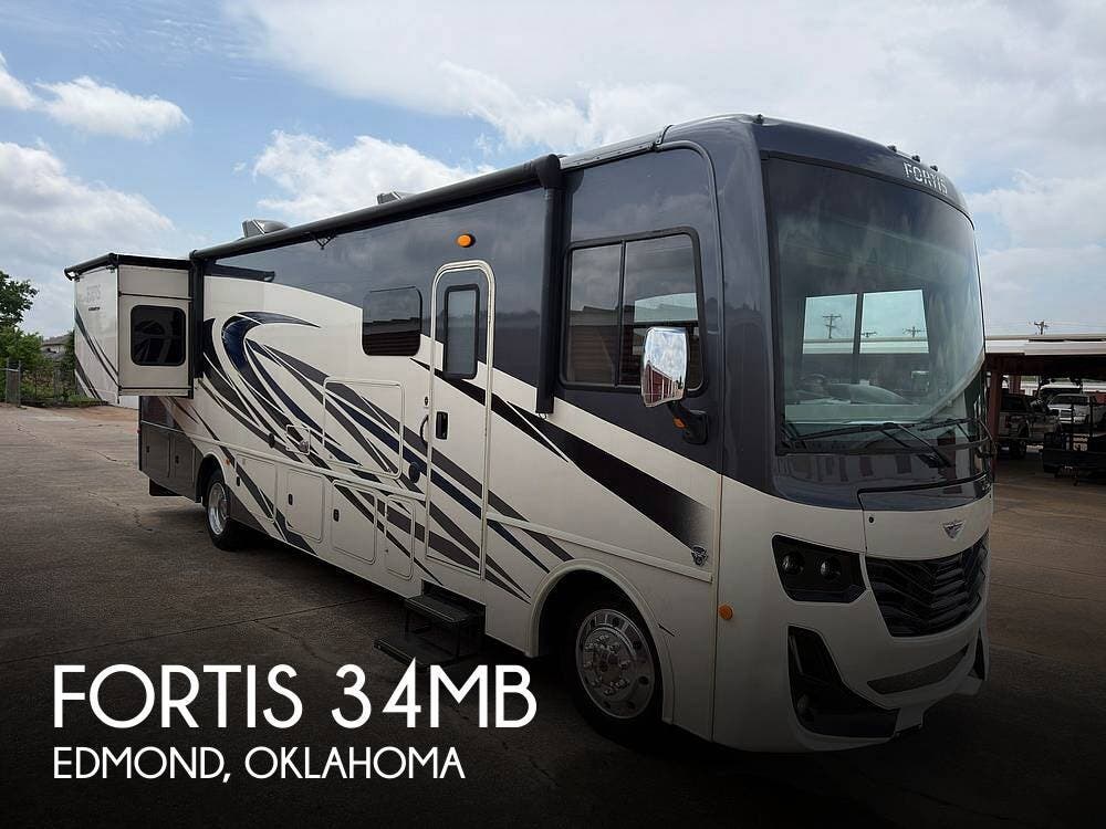 Used 2020 Fleetwood Fortis 34MB available in Edmond, Oklahoma
