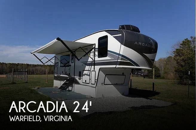 Used 2024 Keystone Arcadia SUPER LITE 246SLRK available in Sarasota, Florida