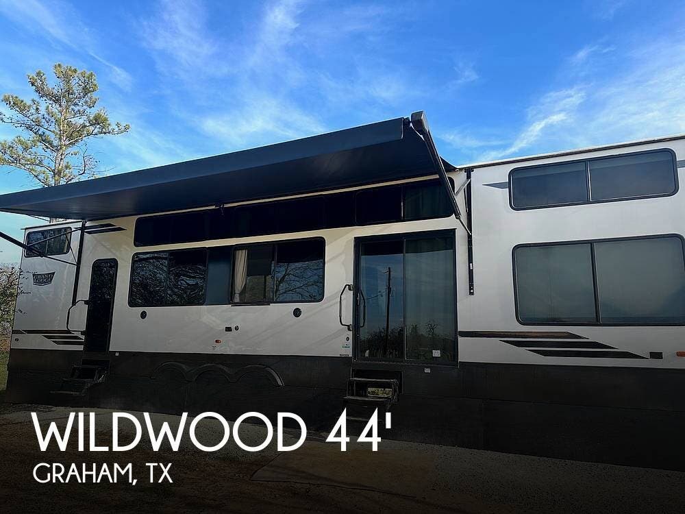 Used 2024 Forest River Wildwood Grand Lodge 44VIEW available in Graham, Texas