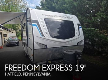 Used 2022 Coachmen Freedom Express 192RBS Ultra Lite Series available in Hatfield, Pennsylvania