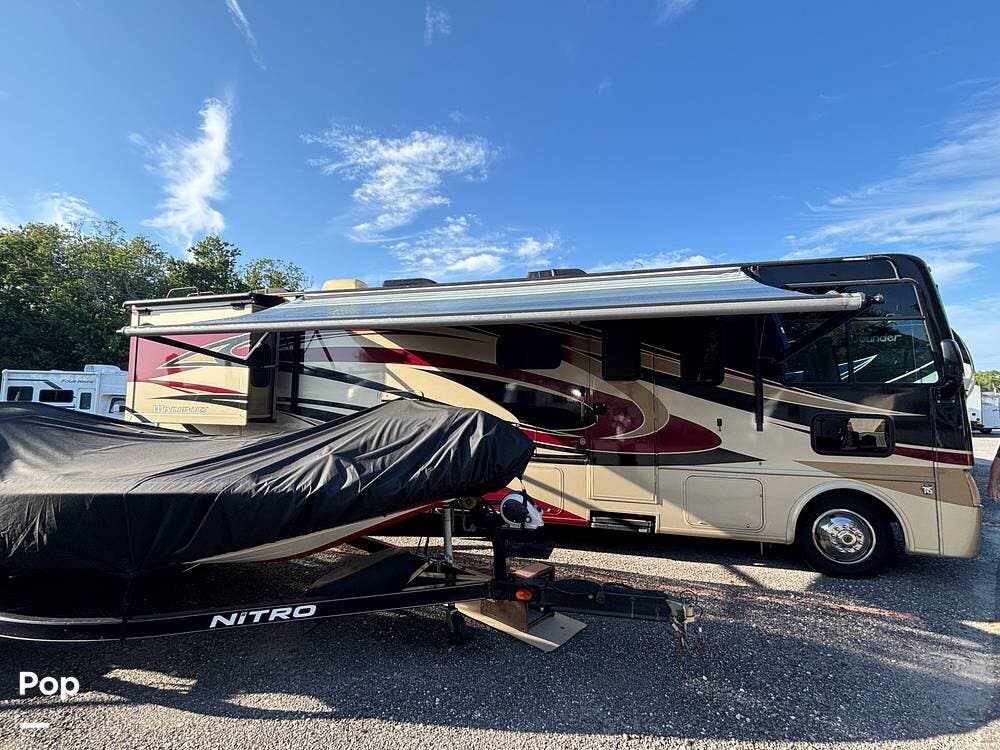 Used 2013 Thor Motor Coach Windsport 32A available in Clermont, Florida