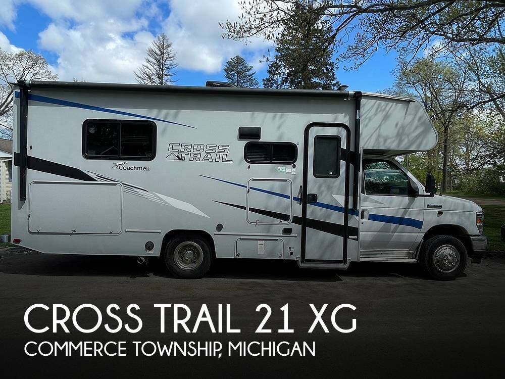 Used 2021 Coachmen Cross Trail 21XG available in Commerce Township, Michigan