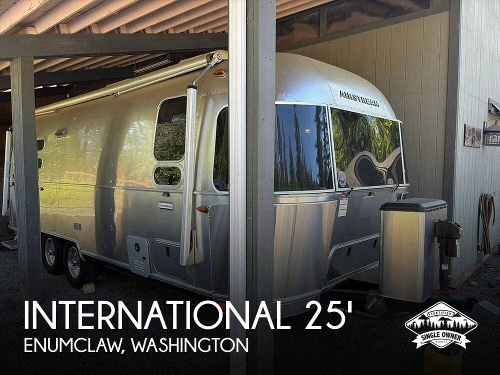 Used 2021 Airstream International 25FB Twin Rear Hatch available in Enumclaw, Washington