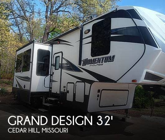 Used 2017   Grand Design Momentum 328M available in Cedar Hill, Missouri