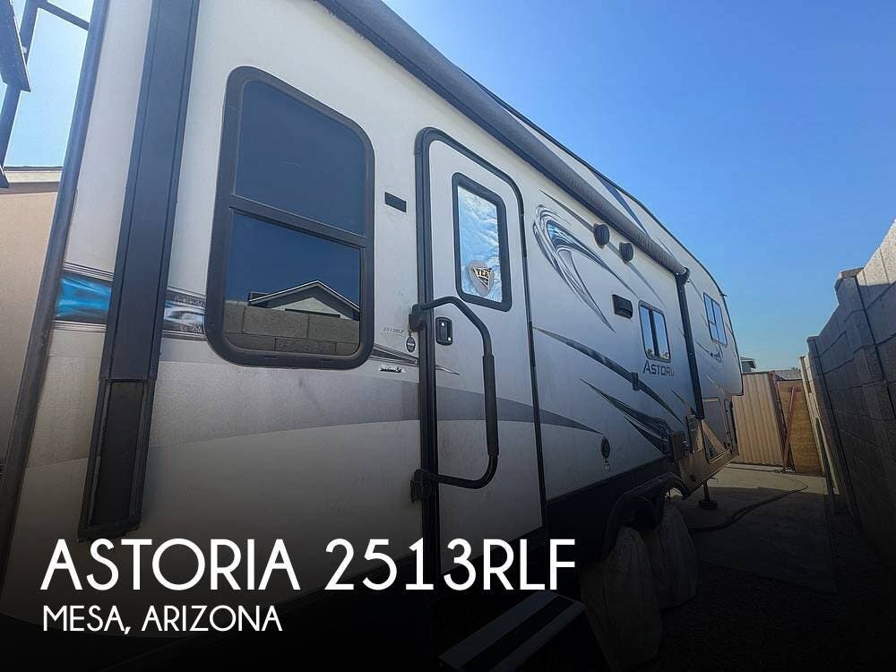Used 2018 Dutchmen Astoria 2513RLF available in Mesa, Arizona