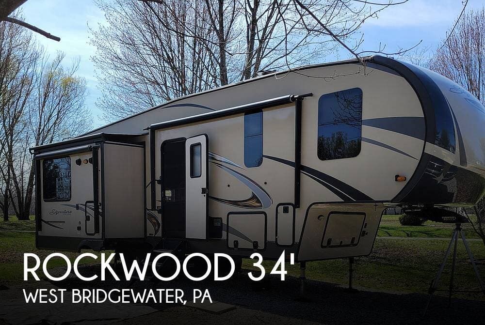 Used 2019 Rockwood  Signature 8299BS available in Beaver, Pennsylvania