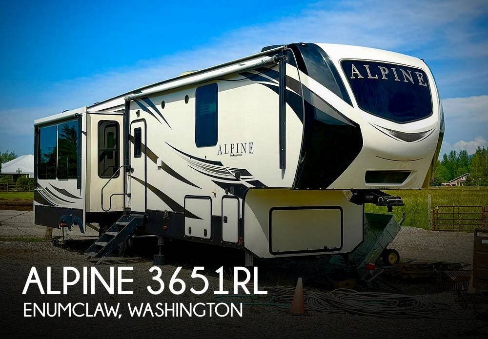 Used 2018 Keystone Alpine 3651RL available in Enumclaw, Washington
