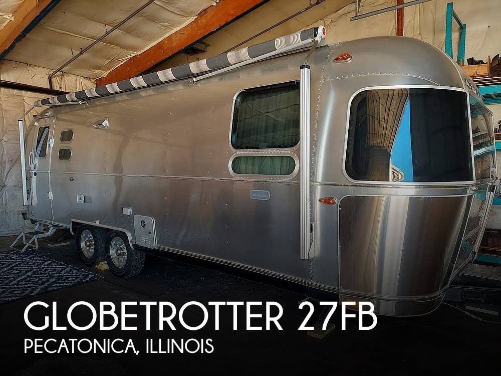 Used 2022 Airstream Globetrotter 27FB available in Pecatonica, Illinois