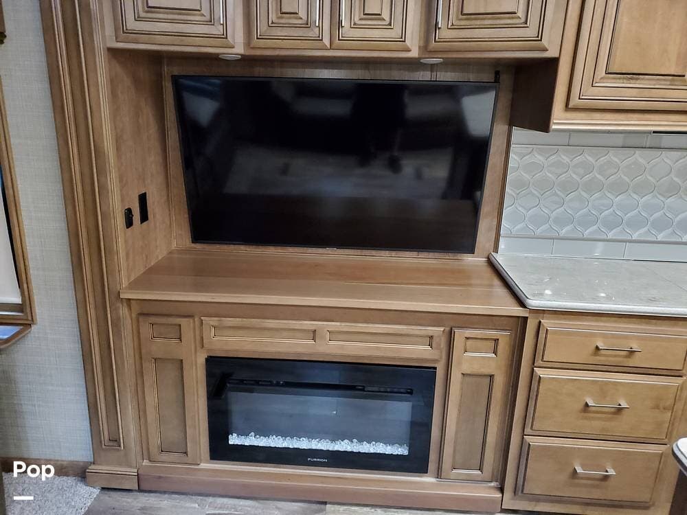 Used 2018 DRV Mobile Suites 38KSSB available in Kennewick, Washington