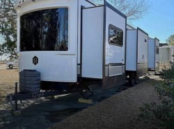 Used 2024 CrossRoads Hampton 378DBB available in Cape Carteret, North Carolina