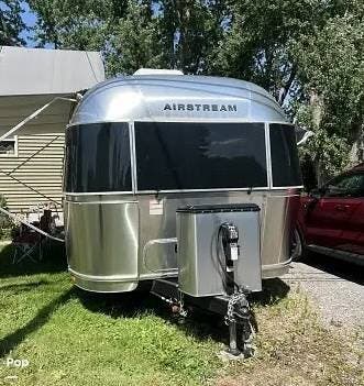 Used 2022 Airstream Flying Cloud 25FB TWIN available in Las Vegas, Nevada