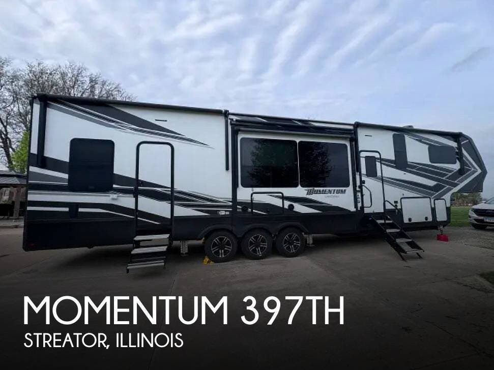 Used 2022 Grand Design Momentum 397TH available in Streator, Illinois