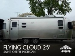 Used 2024 Airstream Flying Cloud 25FB Queen available in Saint Joseph, Michigan