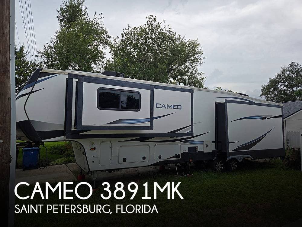 Used 2021 CrossRoads Cameo 3891mk available in Saint Petersburg, Florida