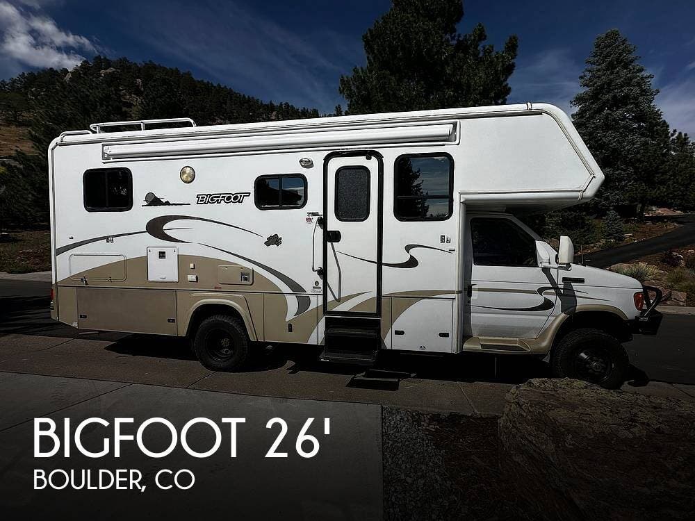 Used 2008  Bigfoot  30MH26SL w True 4x4 &amp; Lift by Bigfoot from Pop RVs in Boulder, CO