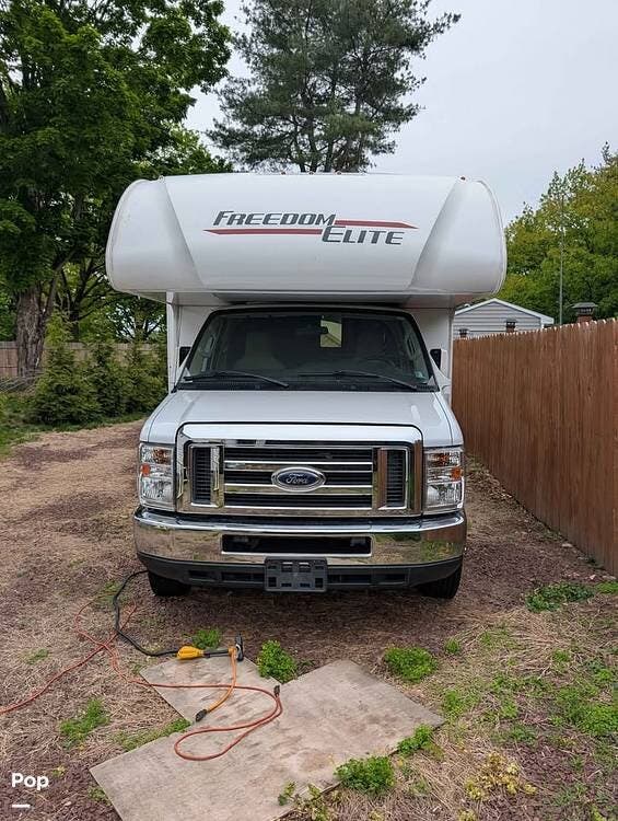 Used 2020 Thor Motor Coach Freedom Elite 27fe available in Newtown, Pennsylvania