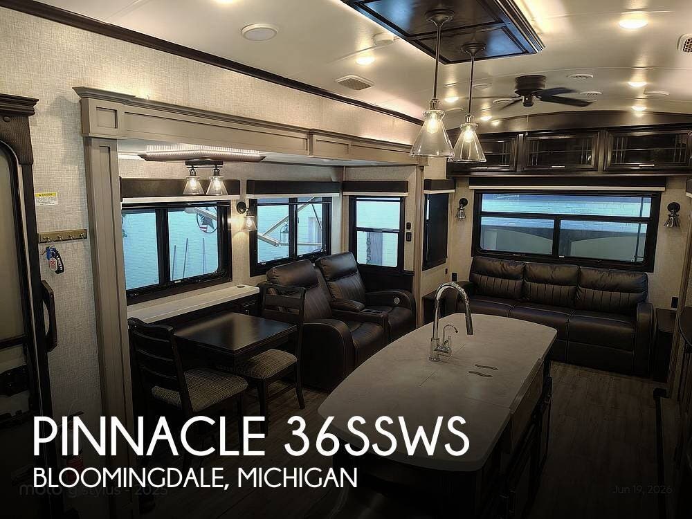 Used 2022 Jayco Pinnacle 36SSWS available in Bloomingdale, Michigan