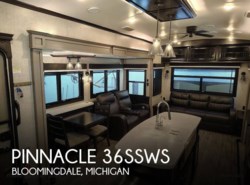 Used 2022 Jayco Pinnacle 36SSWS available in Bloomingdale, Michigan