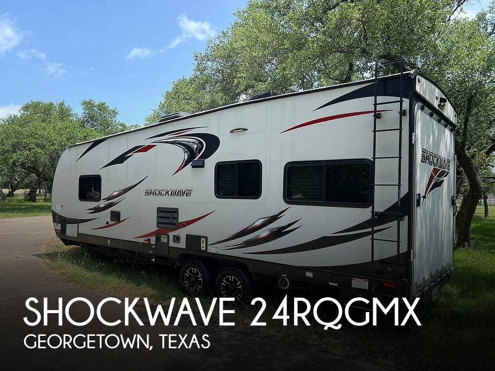 Used 2018 Forest River Shockwave 24RQGMX available in Georgetown, Texas
