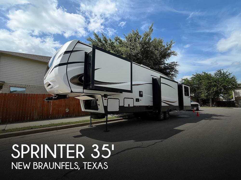 Used 2022 Keystone Sprinter 3530DEN Limited available in New Braunfels, Texas