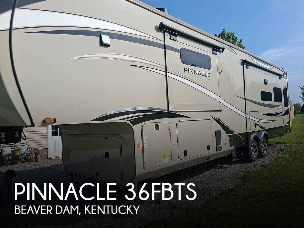 Used 2023 Jayco Pinnacle 36FBTS available in Beaver Dam, Kentucky