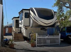 Used 2019 Grand Design Solitude 380FL available in Madeira Beach, Florida