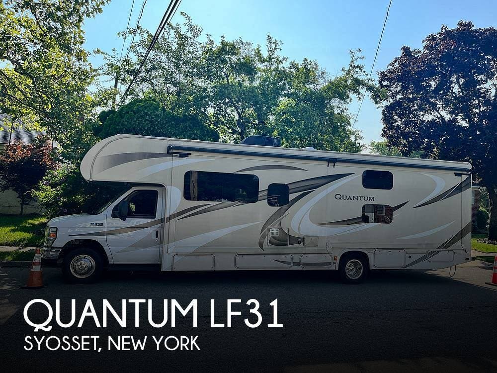 Used 2016 Thor Motor Coach Quantum LF31 available in Syosset, New York