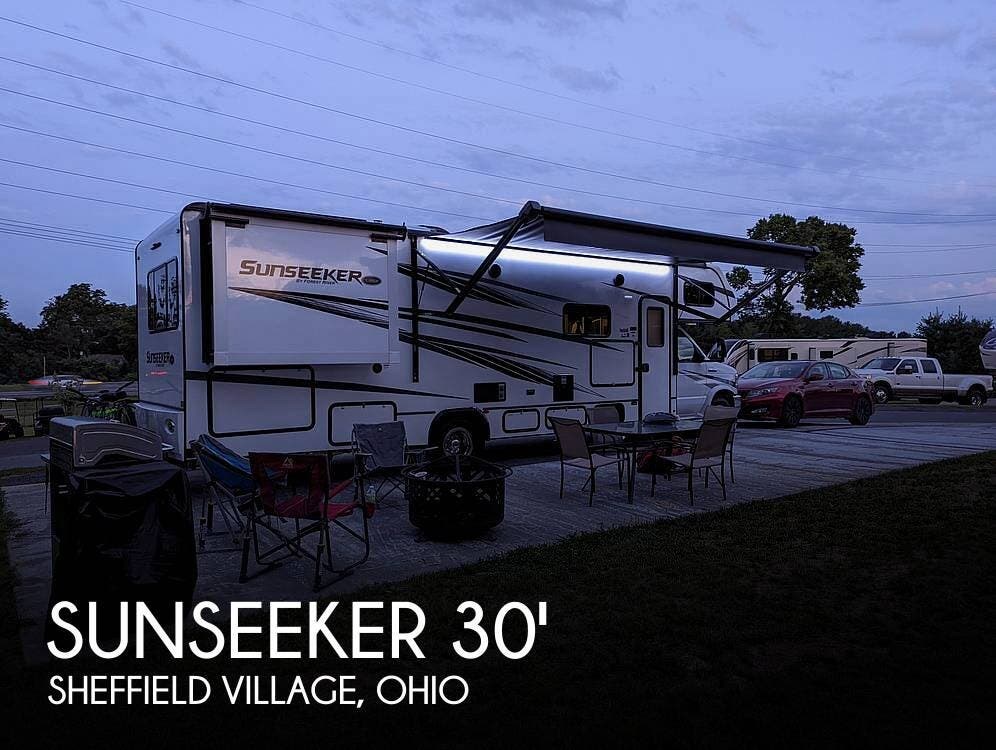 Used 2022 Forest River Sunseeker CLASSIC SERIES 3010DS available in Sheffield Village, Ohio