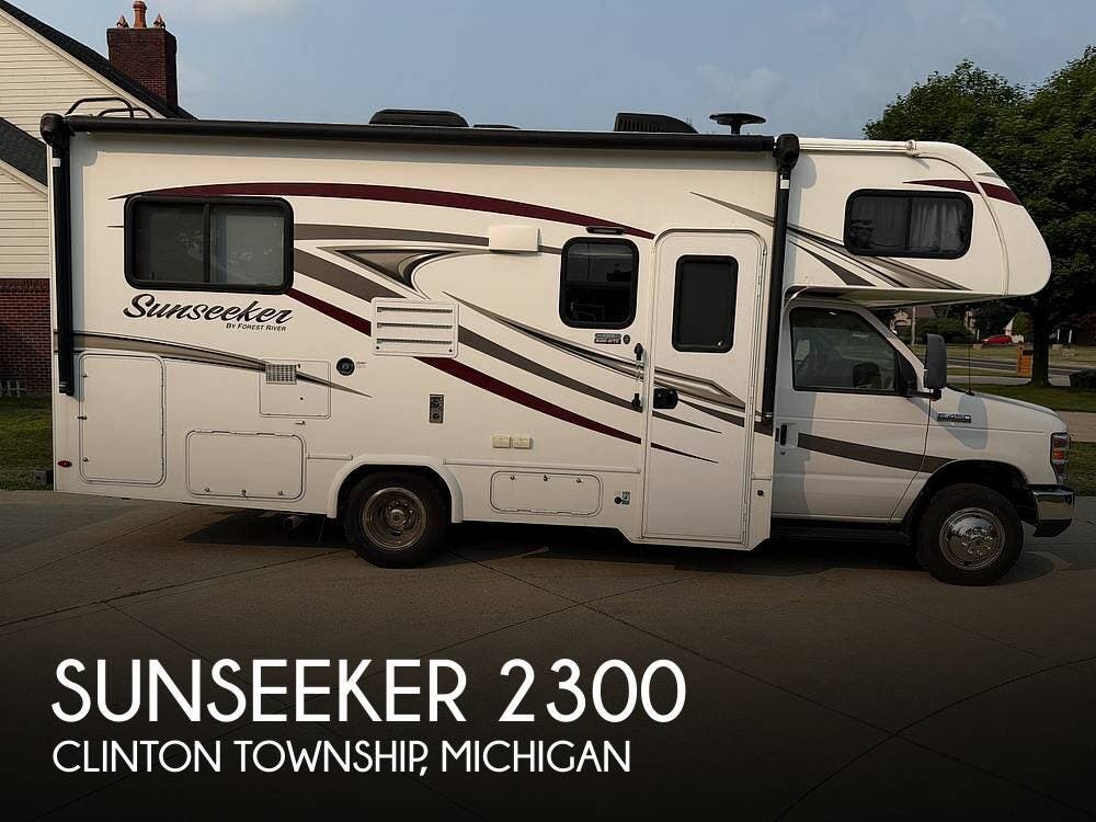 Used 2018 Forest River Sunseeker 2300 available in Clinton Township, Michigan