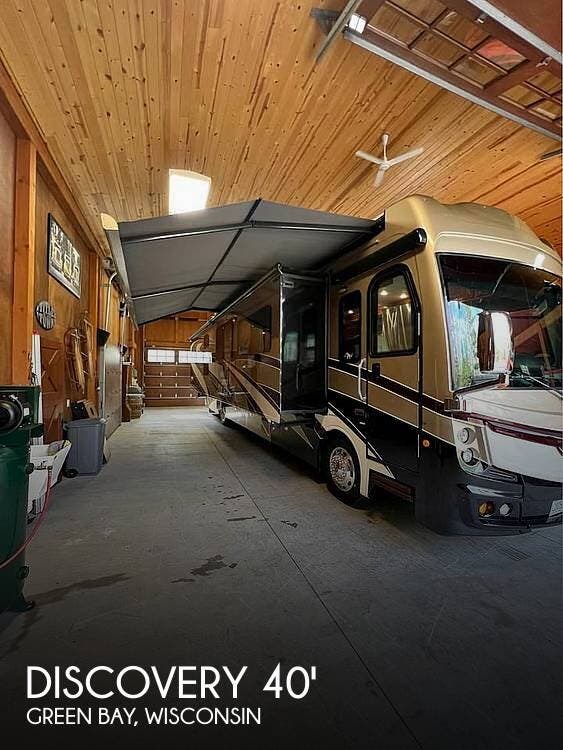 Used 2018 Fleetwood Discovery LXE Series M-40G available in Green Bay, Wisconsin