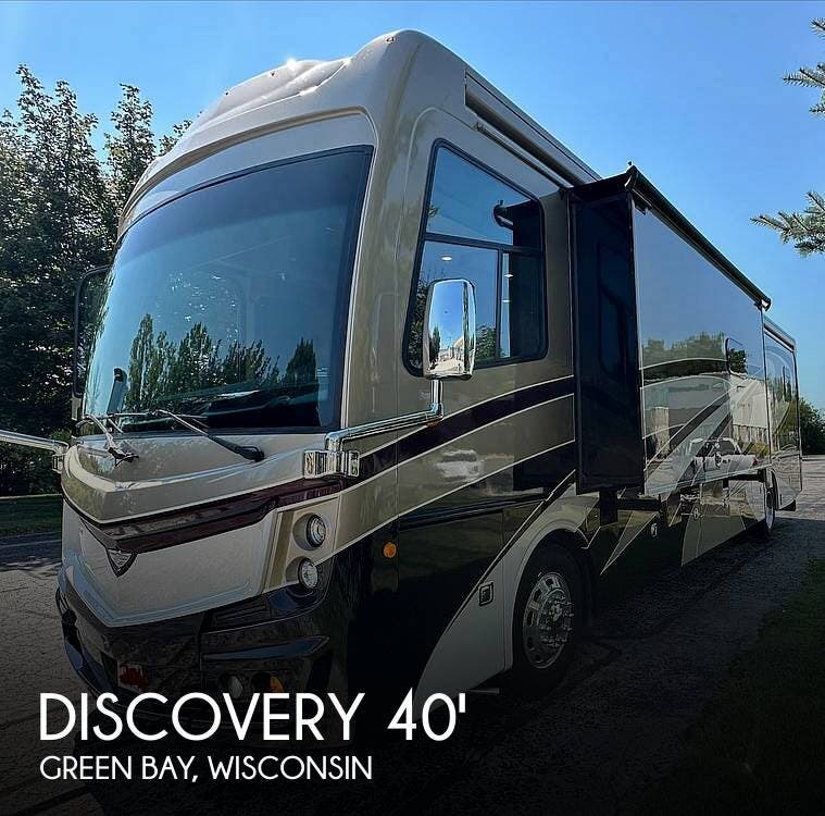 Used 2018 Fleetwood Discovery LXE Series M-40G available in Green Bay, Wisconsin