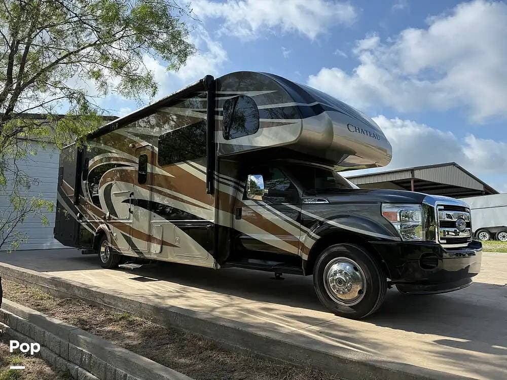 Used 2016 Thor Motor Coach Chateau M-35SB available in Arkadelphia, Arkansas