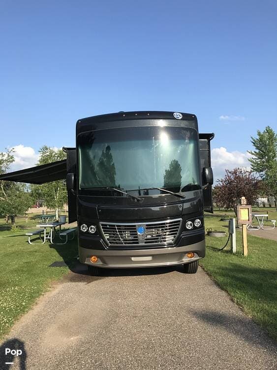 Used 2017 Holiday Rambler Vacationer 35P available in Franksville, Wisconsin