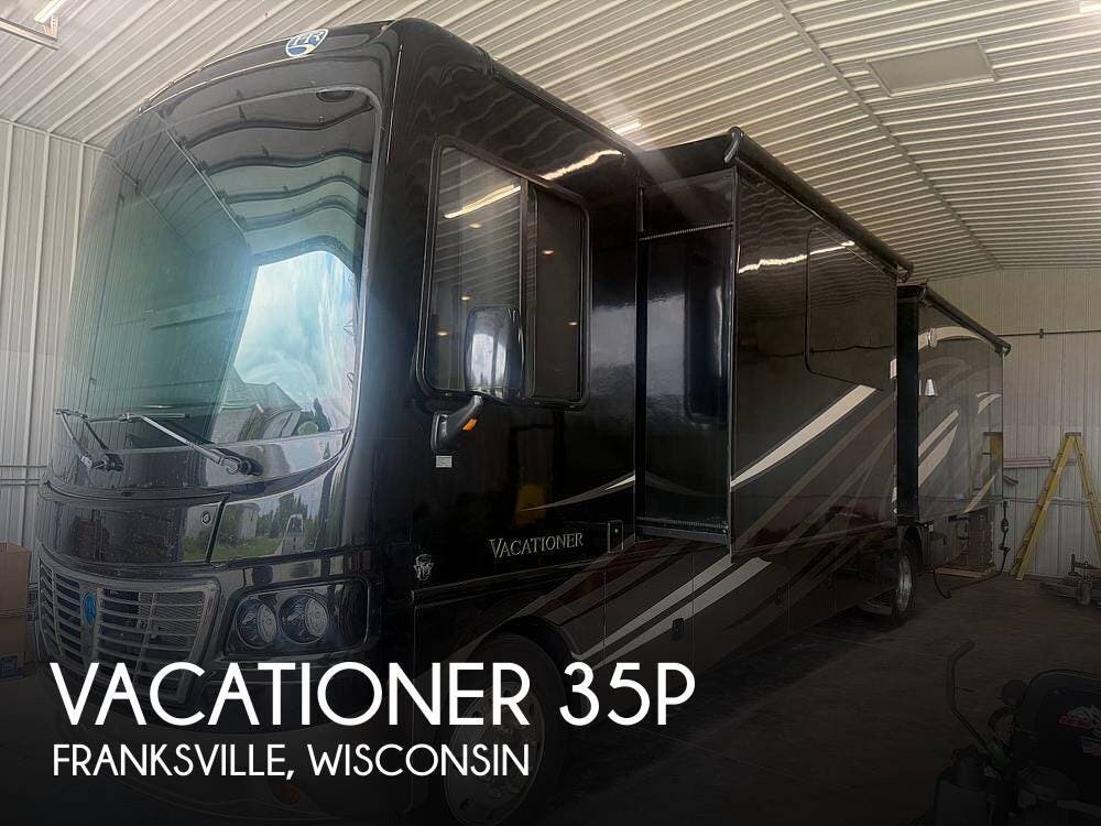 Used 2017 Holiday Rambler Vacationer 35P available in Franksville, Wisconsin